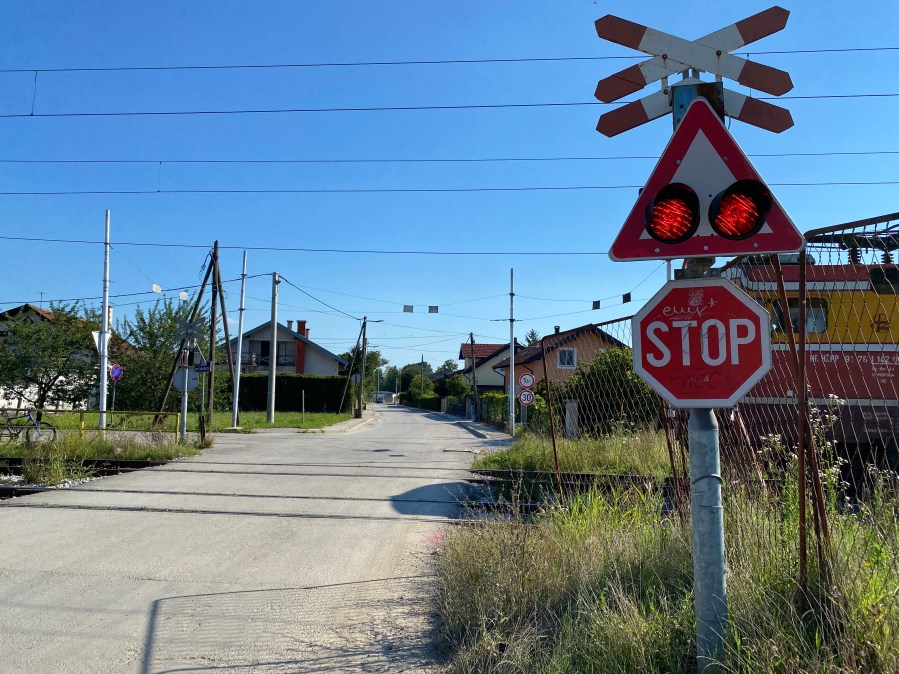 This image has an empty alt attribute; its file name is img_0023.jpg