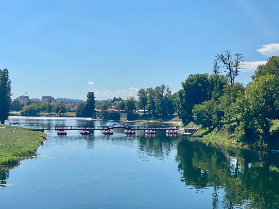 This image has an empty alt attribute; its file name is 67be69cd-479c-4340-8ab4-a74abf4b3918-36817-0000170b10d77bb4.jpg