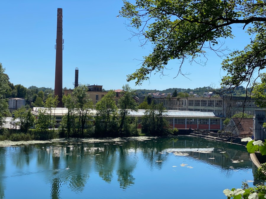 This image has an empty alt attribute; its file name is fb119a01-7b1d-4ccd-8098-e0d58597fa84-28599-00001471f27b1bb0.jpg