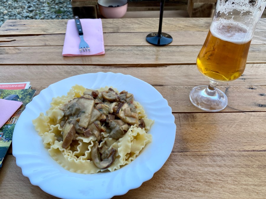 This image has an empty alt attribute; its file name is img_0424.jpg