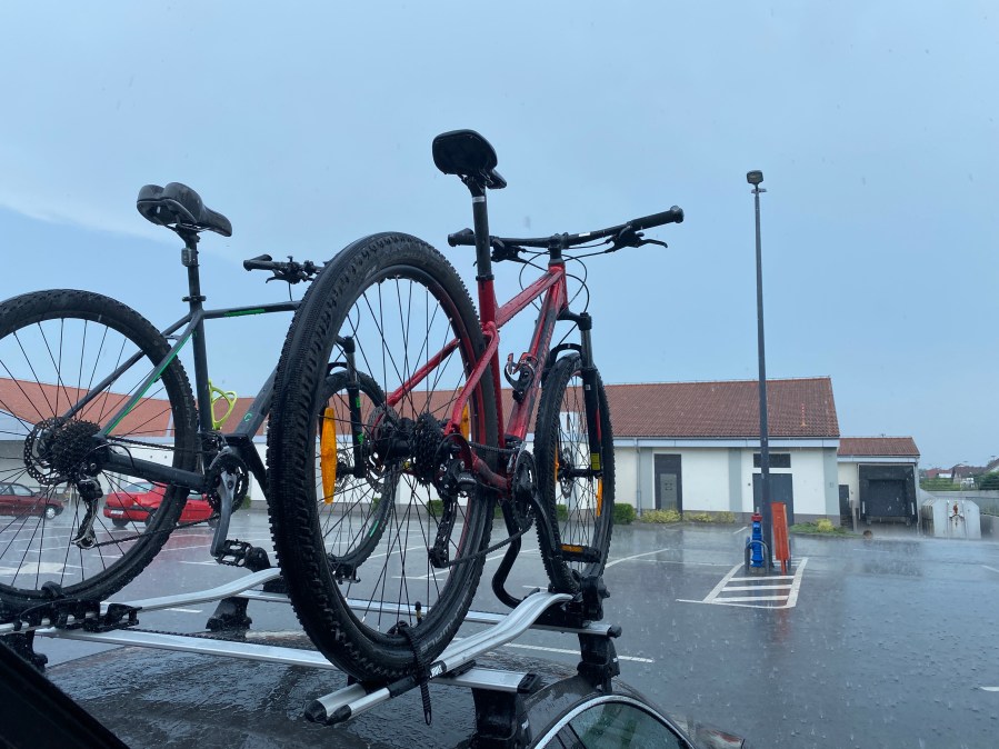 This image has an empty alt attribute; its file name is img_0427.jpg